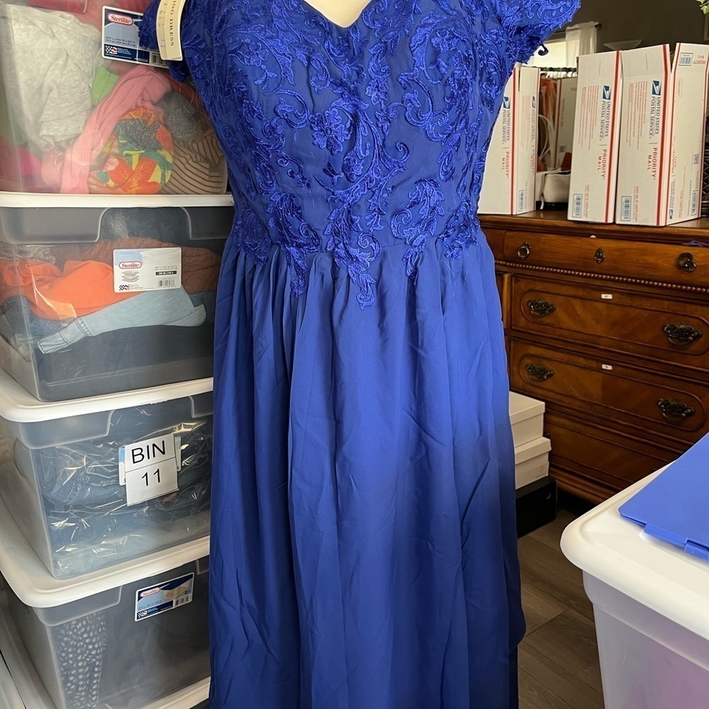 Elegant Blue Lace Dress